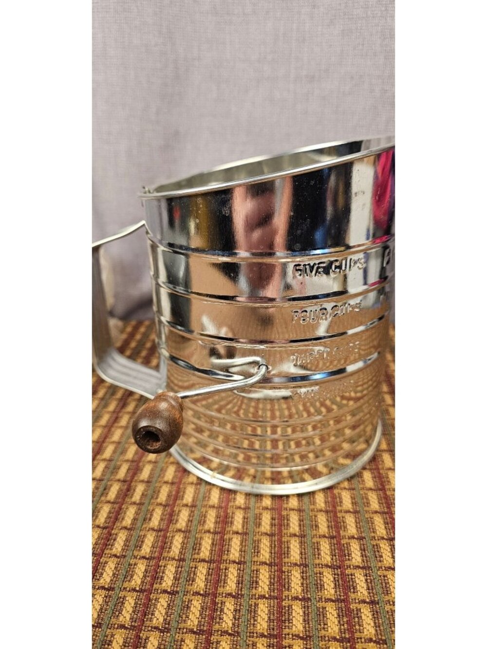 Vintage 5-Cup Tin Flour Sifter